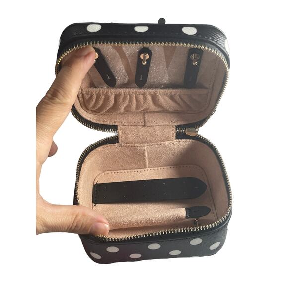 Kate Spade Cheers Boxed Jewelry Holder Charming Dot New - Picture 3 of 10